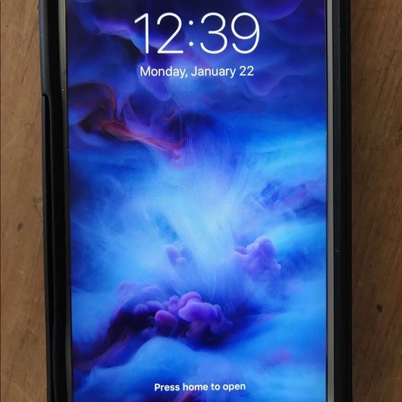 IPhone 6 PLUS silver AT&T 128GB - Picture 1 of 1